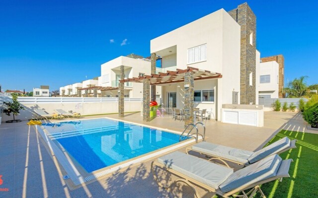 Villa Jennifer