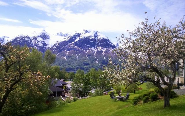 Vollsnes Feriehus Stryn