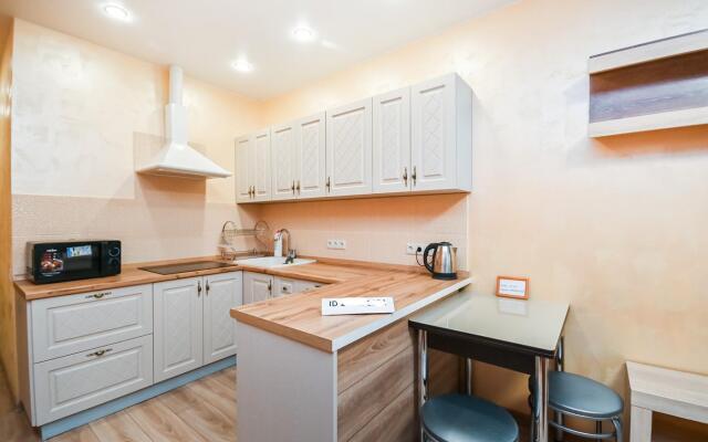 Погостим на улице Дмитрия Михайлова 12