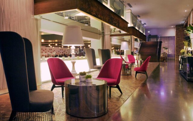 Radisson Blu Aqua Hotel Chicago