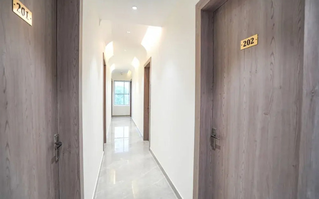 Fabhotel Mahalaxmii Grand