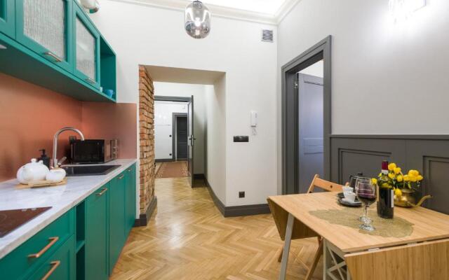 LUXURY Apartment at the Main Square