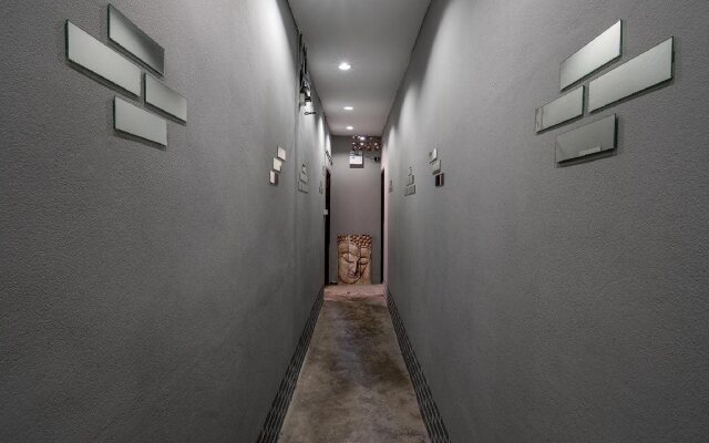 Eclipse Hostel and Bar