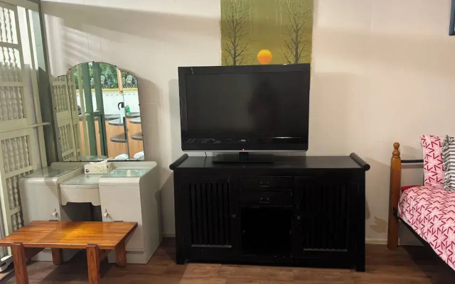 XYL guests house