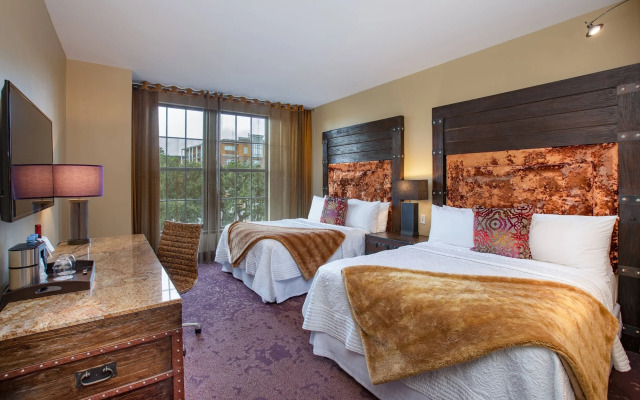 The Bohemian Hotel Savannah Riverfront, Autograph Collection