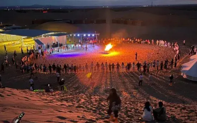 Zhongwei Daxing Night Desert Camp