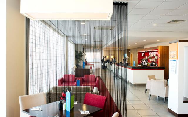 Holiday Inn Express Rotherham North by IHG