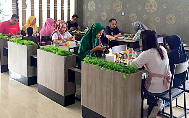 Toptel Hotel