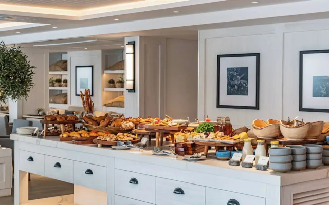 Kwetu Nairobi, Curio Collection by Hilton