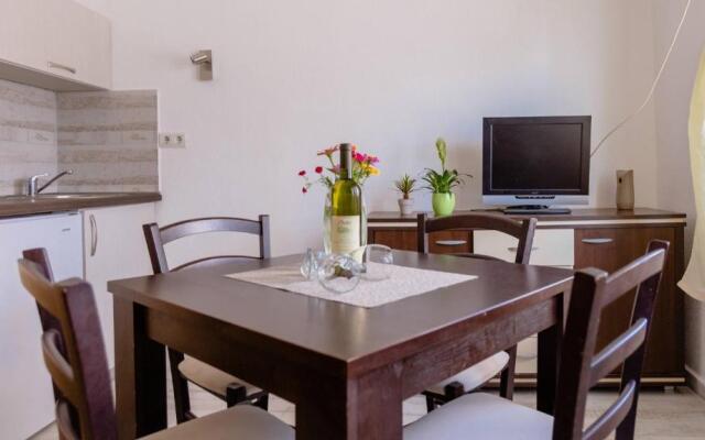Belane Apartments
