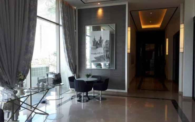 The Cendana La Riz Mansion