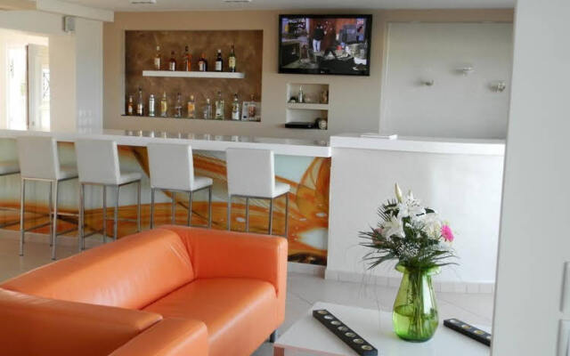 Hotel Sarti Beach