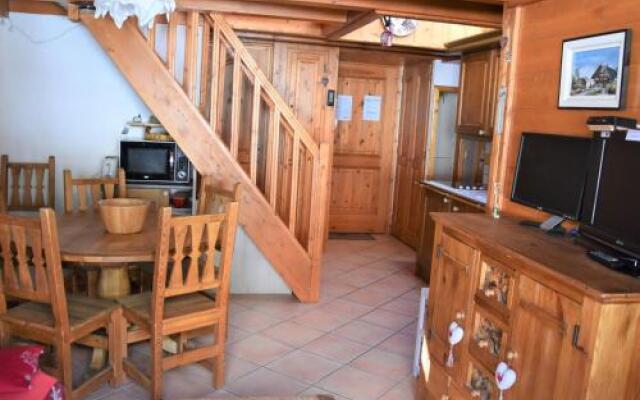 Apartment Bien decoré duplex / mezzanine avec balcon