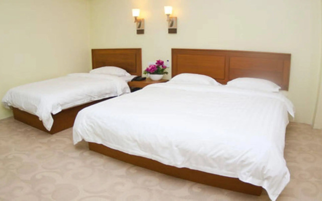 Shwe Phyu Hotel
