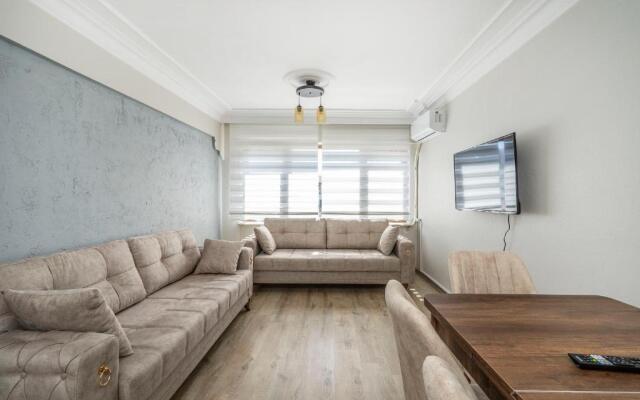 Altiparmak central 4 bedroom apartment