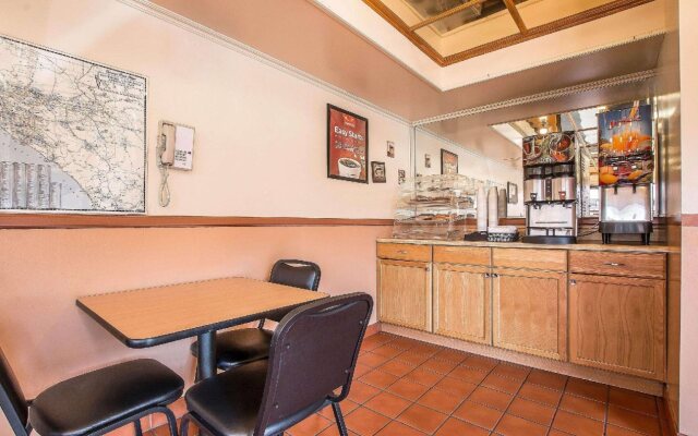 Econo Lodge Anaheim North