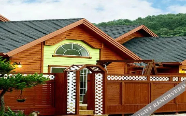 Pocheon Moonlight Garden Spa Pension