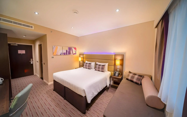 Premier Inn Dubai Al Jaddaf Hotel - Image 2