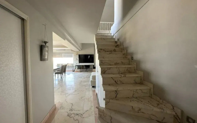 Glyfada 4BDR Penthouse Gia
