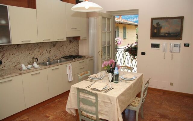 Villa Crella Apartments