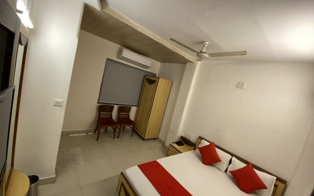 Oyo Flagship 36844 Riverfront