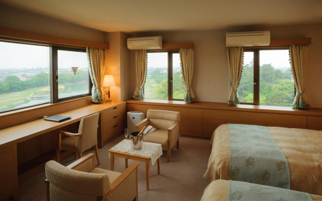 Okazaki New Grand Hotel