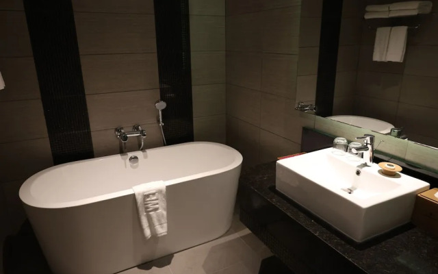 Yangon Thanlwin Hotel