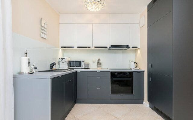 Apartment Batorego Gdynia by Renters