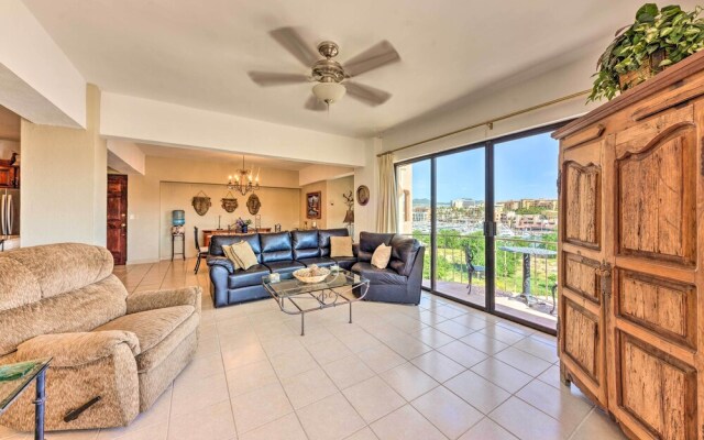 Condo in Plaza Nautica < 1 Mile to The Arch!