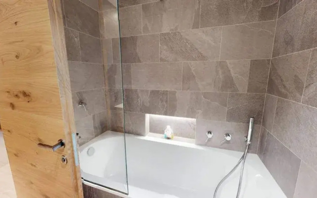 Alpine Charm Chalet in Sankt Moritz