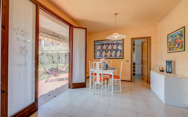 Cinzia Apartment Front Beach