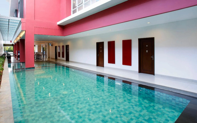 Amaris Hotel Dewi Sri