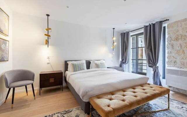 Stunning 2 Bed Apartment, Sleeps 4
