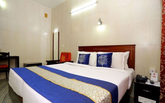 OYO 9116 Thamburu International Hotel