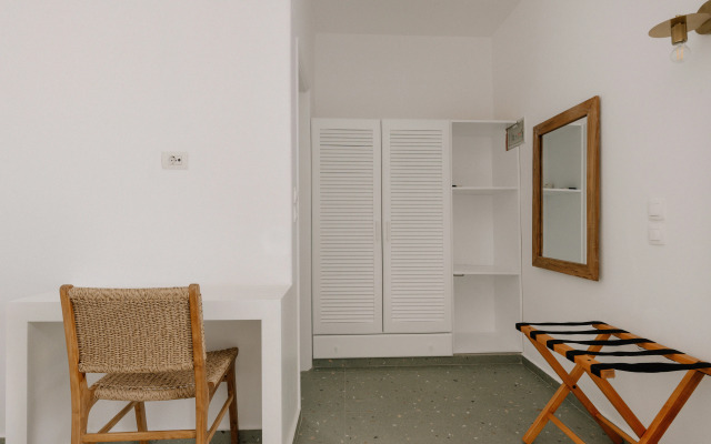Pnoi Hotel