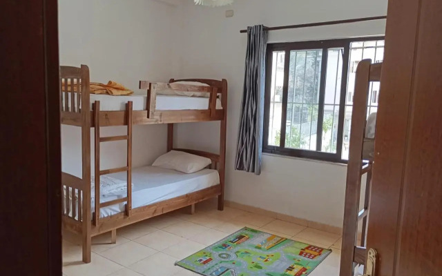 All Stars Hostel In Tirane