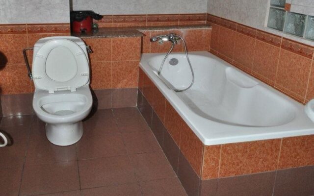 An An Hotel