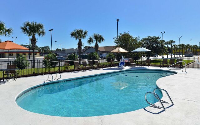 OYO Hotel Lake Park/Valdosta I-75, Exit 5