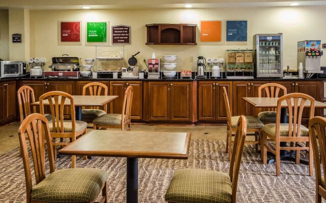 Quality Suites Jeffersonville - Louisville North