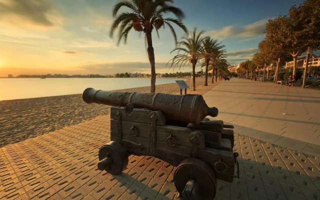 Agi Drugstore Apartments