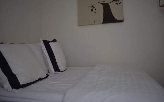 1 Bedroom in Bonne Nouvelle