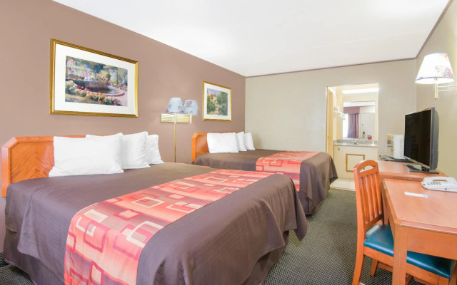 Travelodge by Wyndham Mansfield