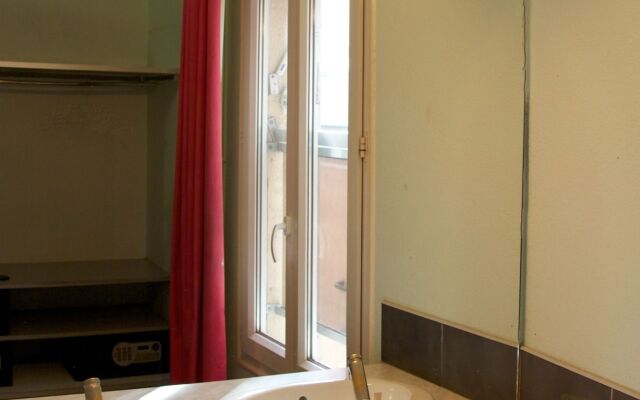 Auberge Internationale des Jeunes - Hostel