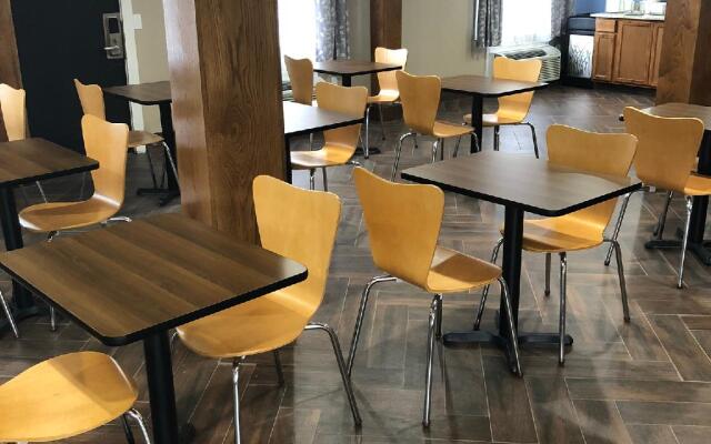 Super 8 by Wyndham Asheville/Biltmore