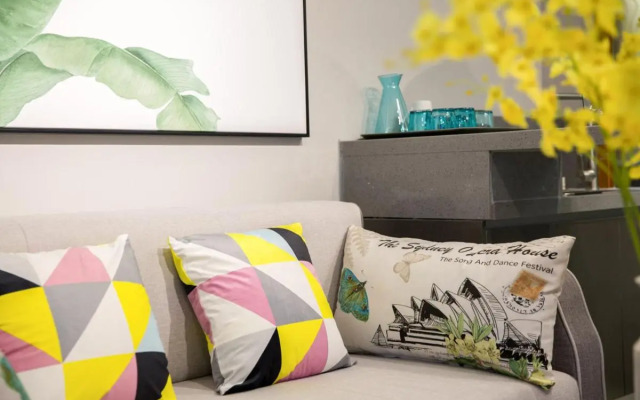 Sanya Sanya Bay·Sanya Bay Tourist Area· Locals Apartment 00164300