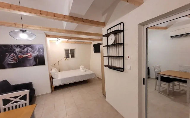 Maya Guest House-GermanColony&BahaiGardn