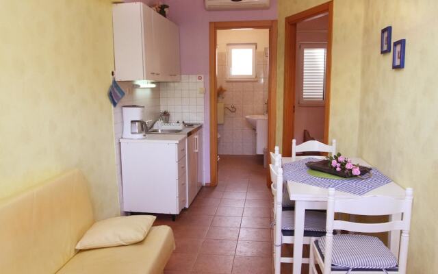 Apartment Milena in Okrug Gornji (Ciovo)