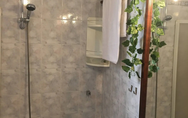 Inviting 2-bed Apartment in Roma