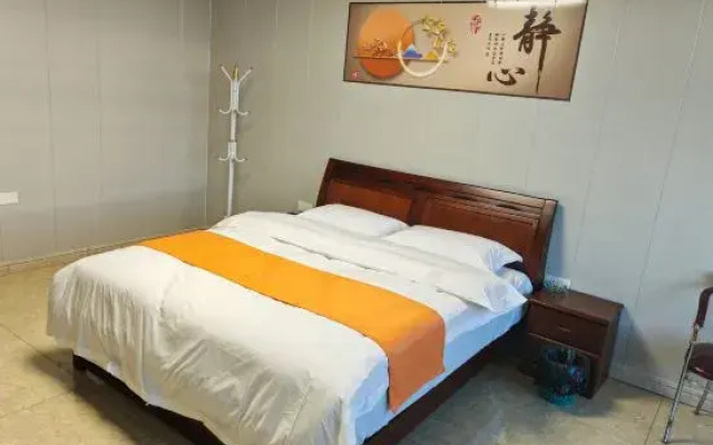 Niutang Yaqin Hotel