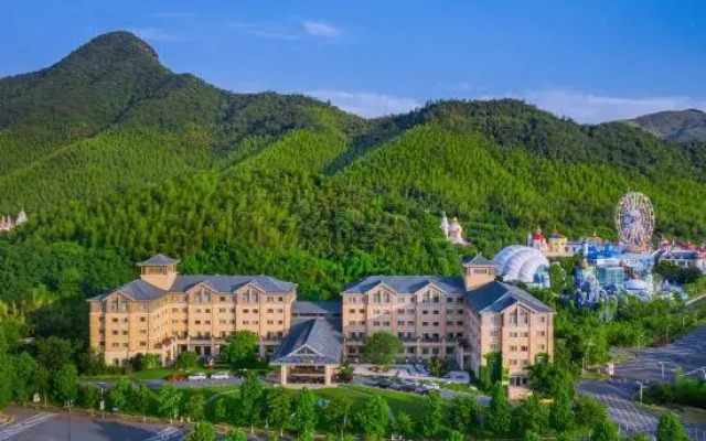 Virgin Hotel Radisson, Yinrun Town, Anji